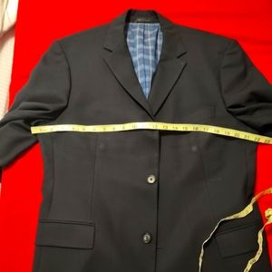 Hugo Boss navy blue blazer size 44R
